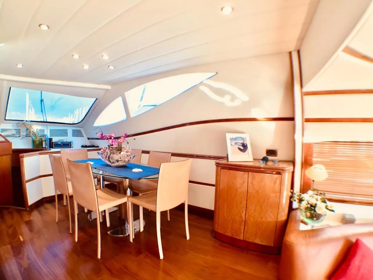 Saint Tropez Luxury Yacht Hotel Saint-Tropez